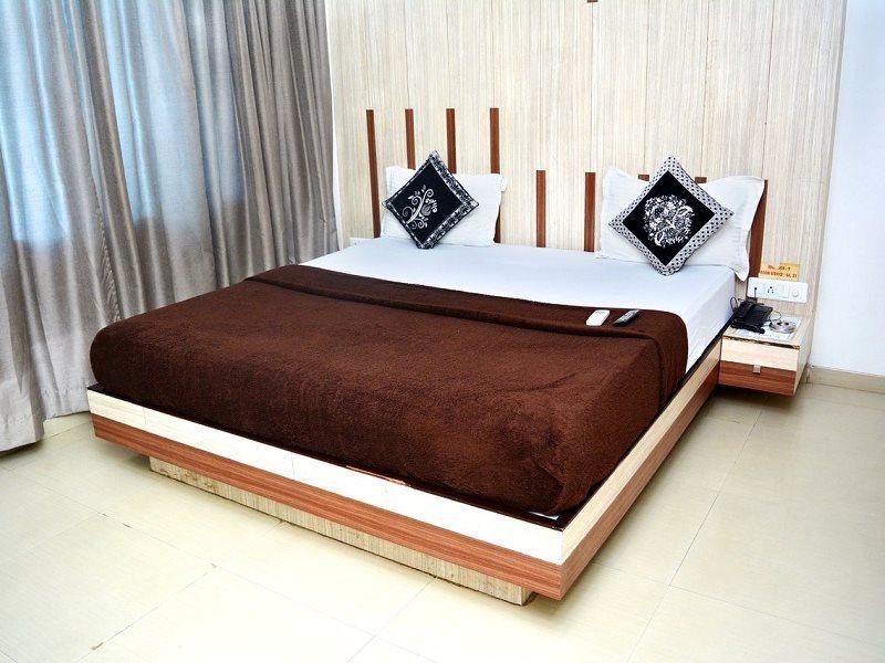 Hotel Planet Vadodara Zewnętrze zdjęcie