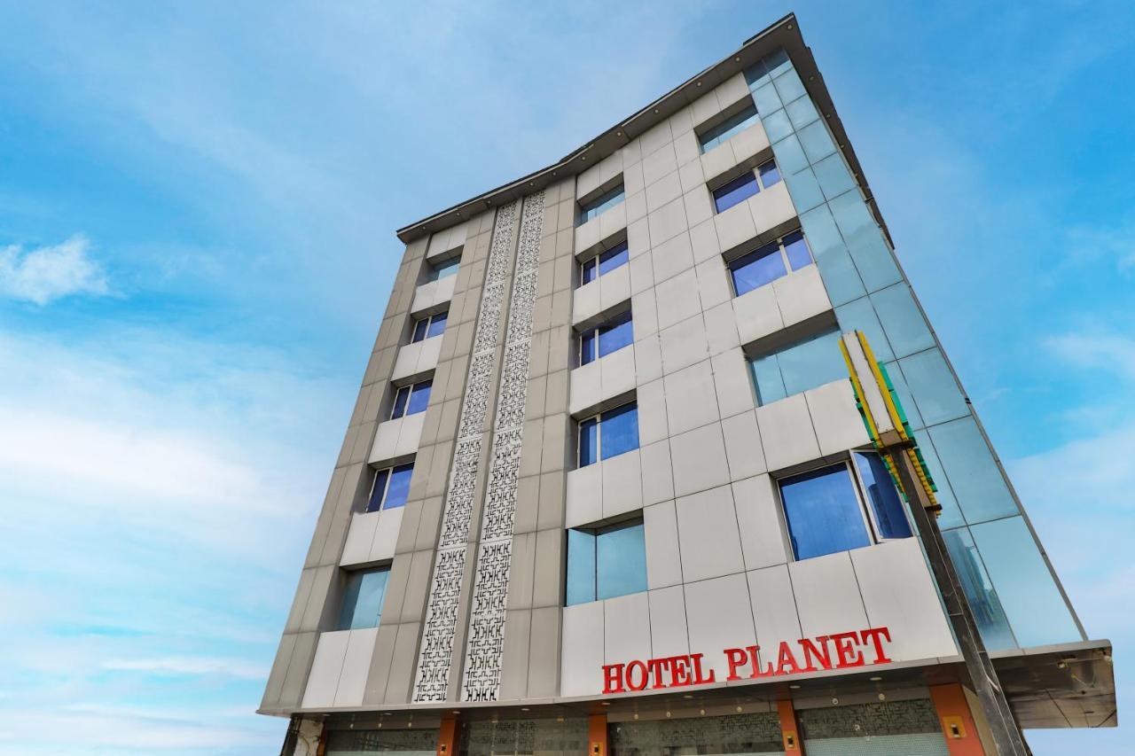 Hotel Planet Vadodara Zewnętrze zdjęcie