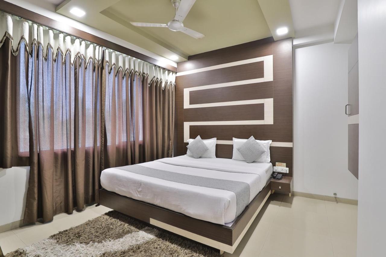 Hotel Planet Vadodara Zewnętrze zdjęcie