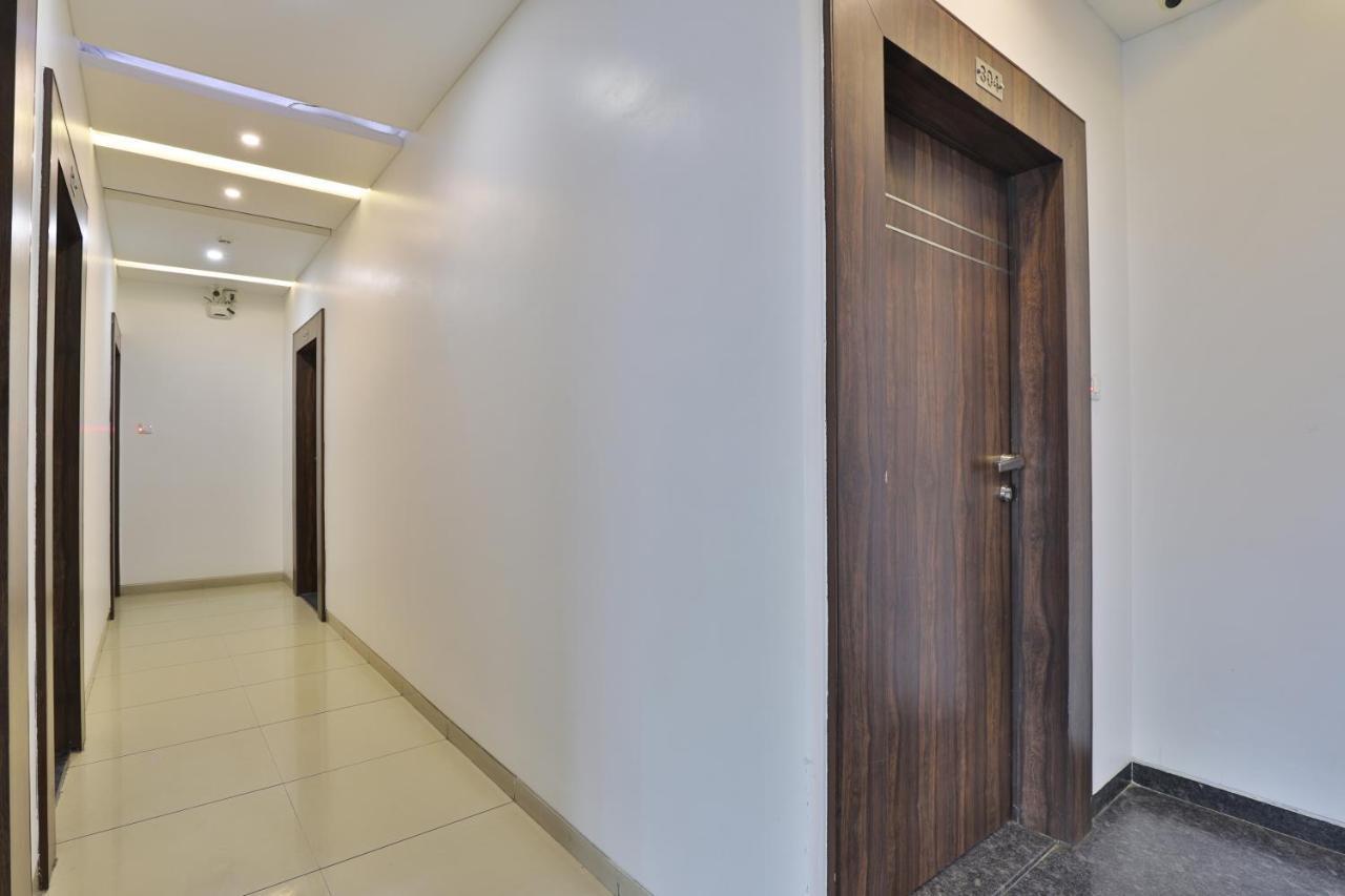 Hotel Planet Vadodara Zewnętrze zdjęcie