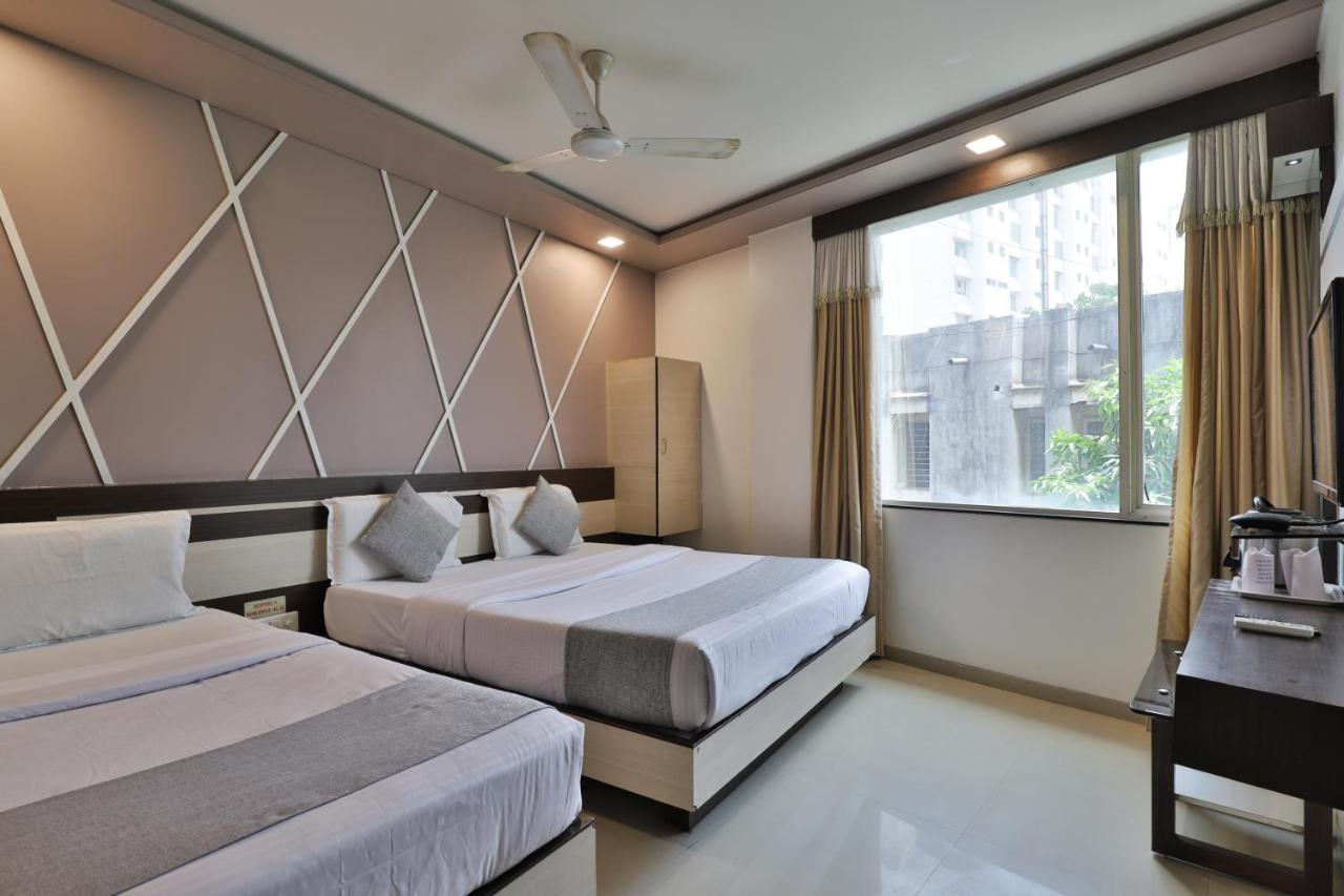 Hotel Planet Vadodara Zewnętrze zdjęcie