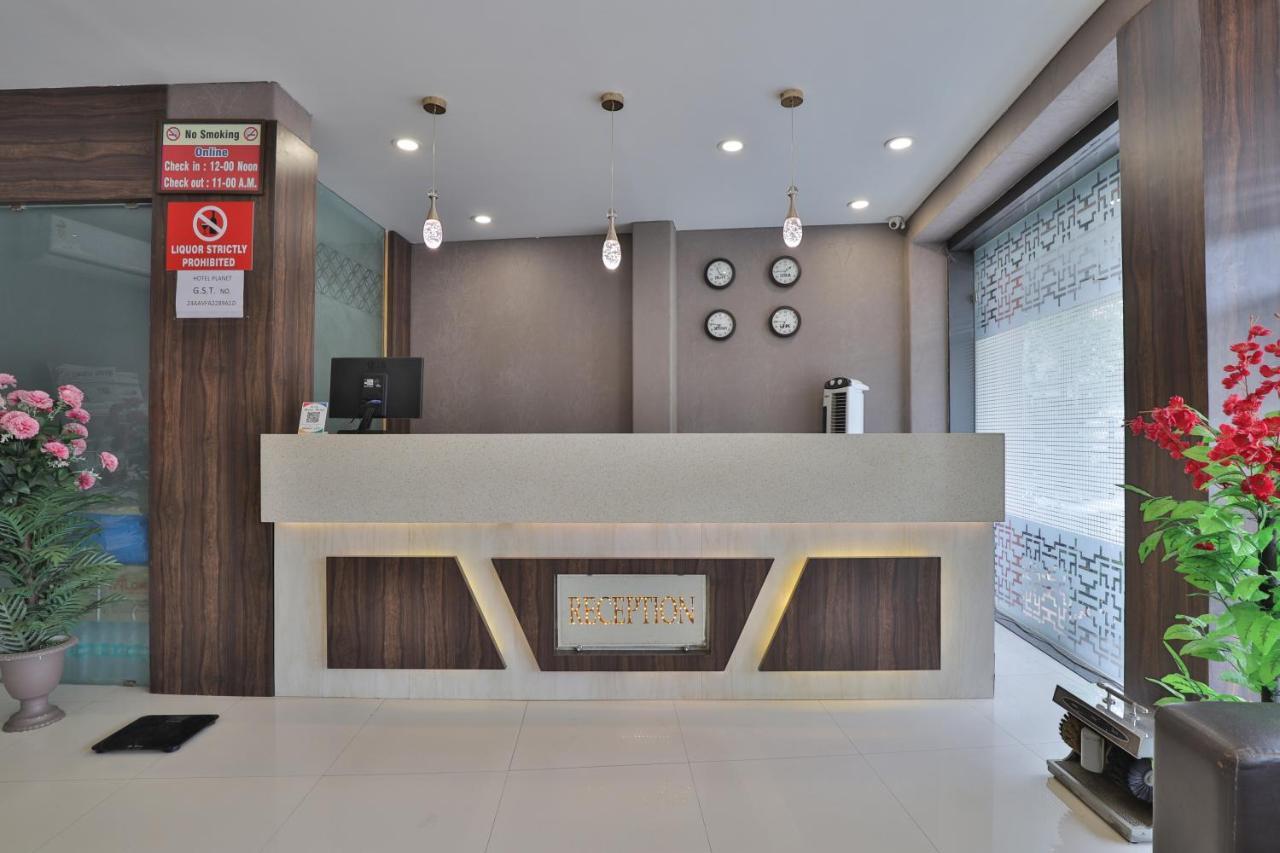 Hotel Planet Vadodara Zewnętrze zdjęcie