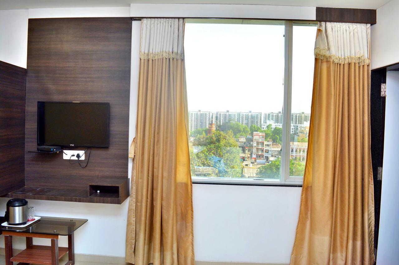 Hotel Planet Vadodara Zewnętrze zdjęcie